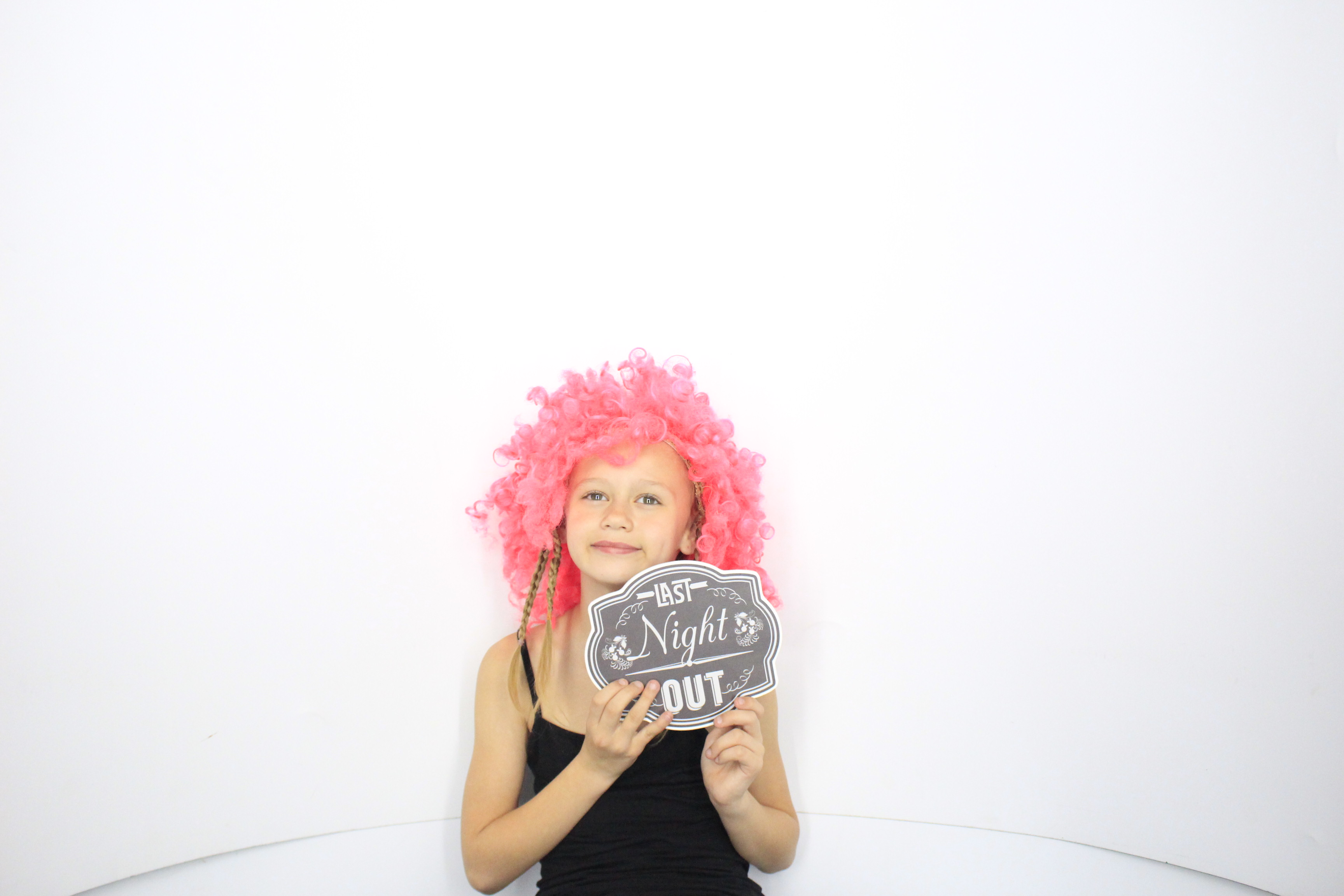 Jodie’s 40th Birthday | View more photos from the event at gallery.myphotoboothexperience.co.uk/u/MyPhotoBoothExperienceLtd/Jodie’s-40th-Birthday